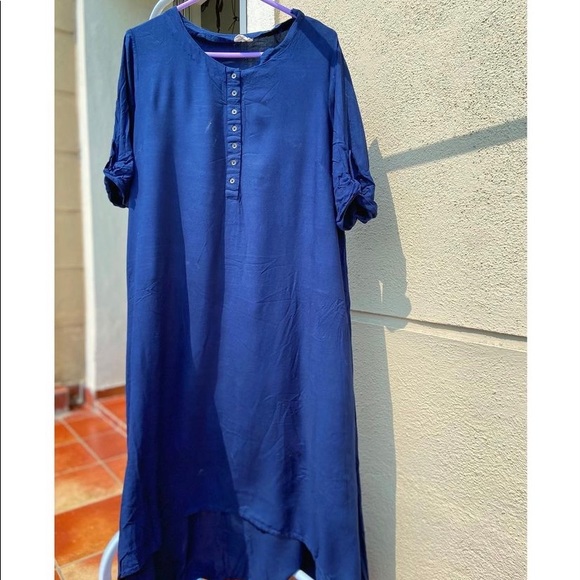 Blue long fits dress.